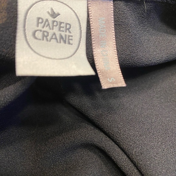 Paper Crane High-Low Sleeveless Top Black Zippered Blouse Size Small - Picture 6 of 7